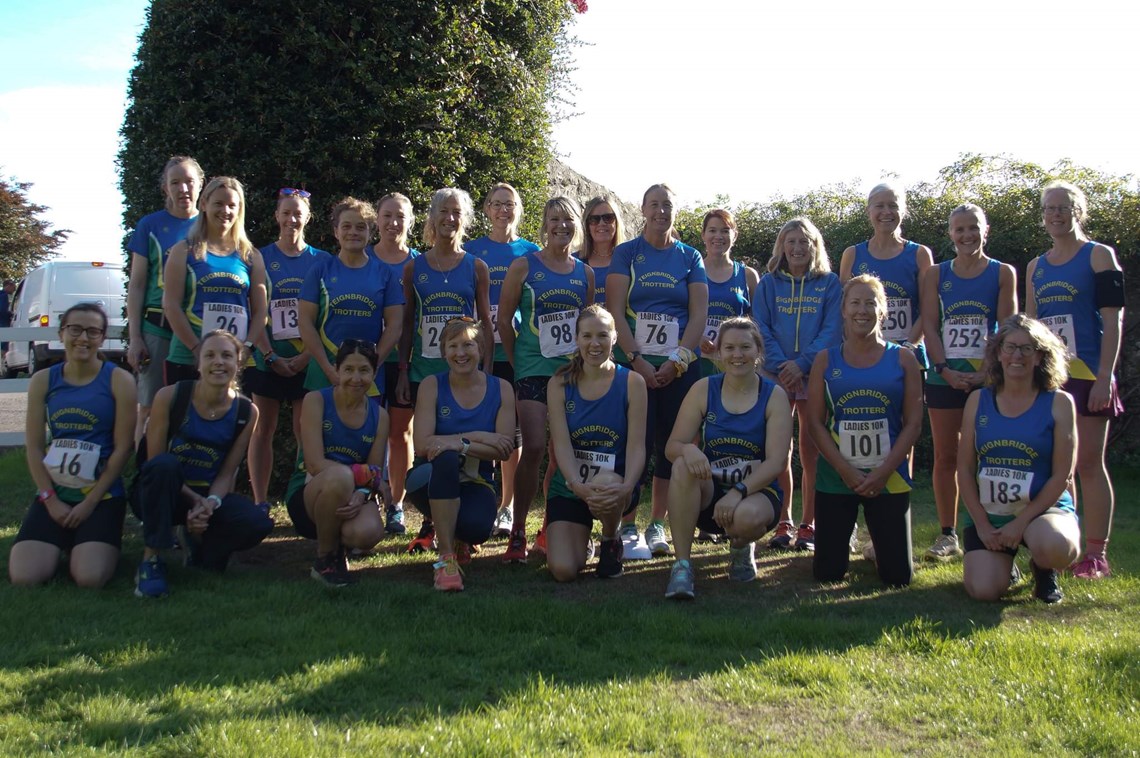 teignbridge trotters team photo.jpeg