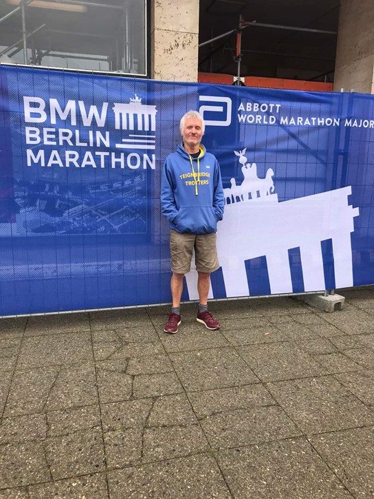 derek skinner in relaxed mood pre berlin marathon.jpg